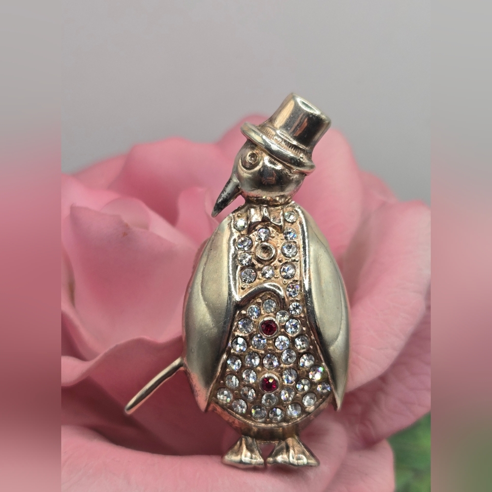 Vermeil Vintage Gold Tone Penguin Brooch Rhinstone Insert